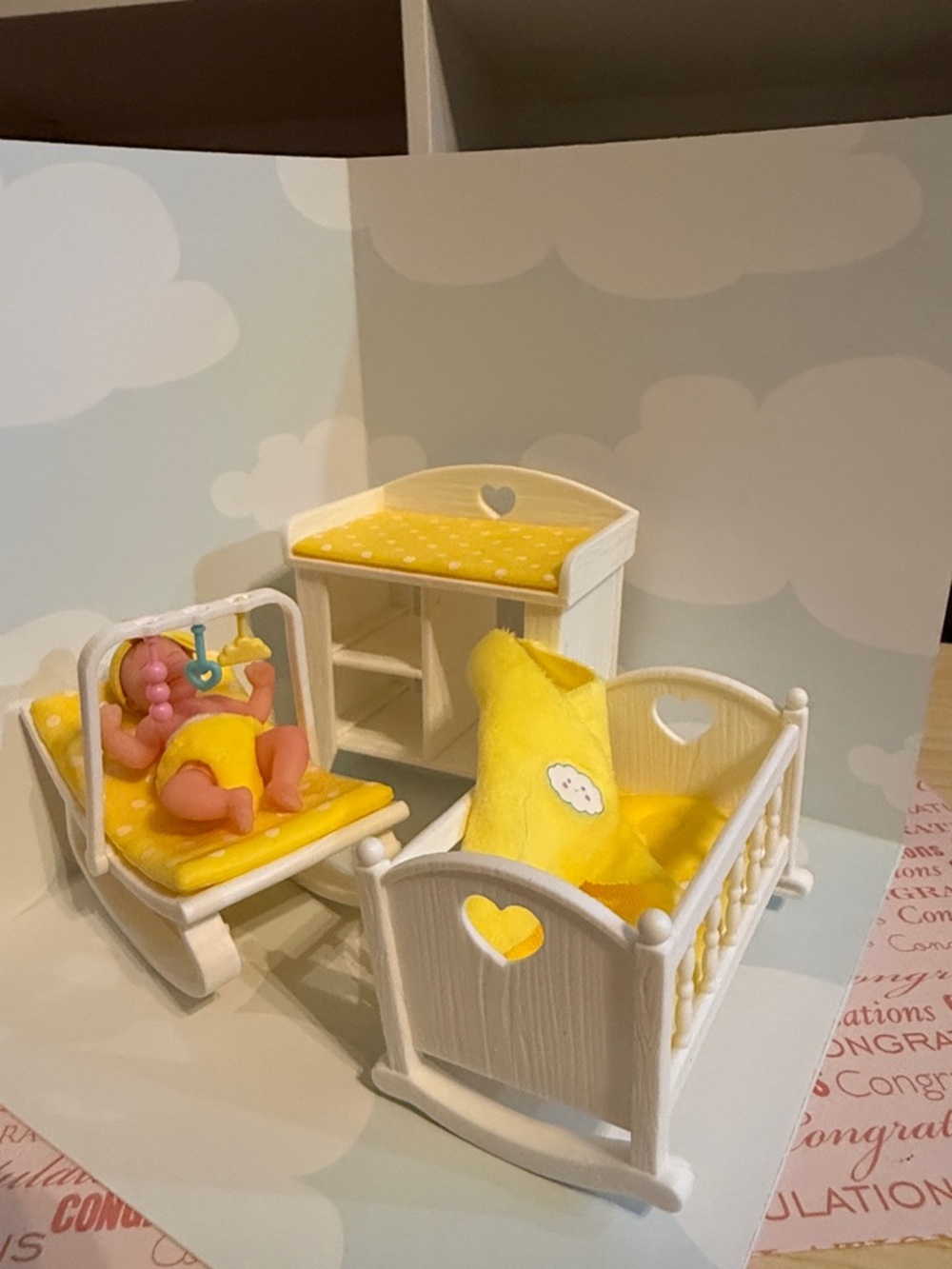 Zuru My mini baby 3 piece yellow set with one baby - Picture 2 of 2